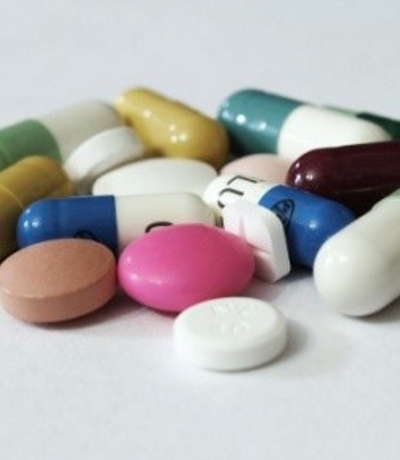 Multicoloured medical pills