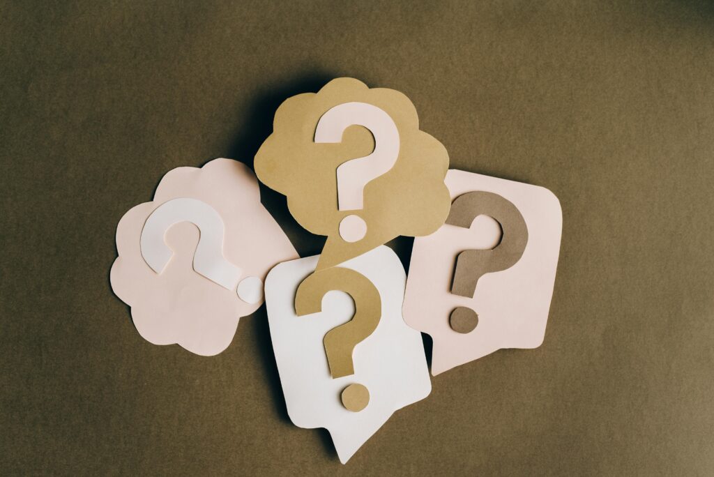 picture of question mark on cardboard
